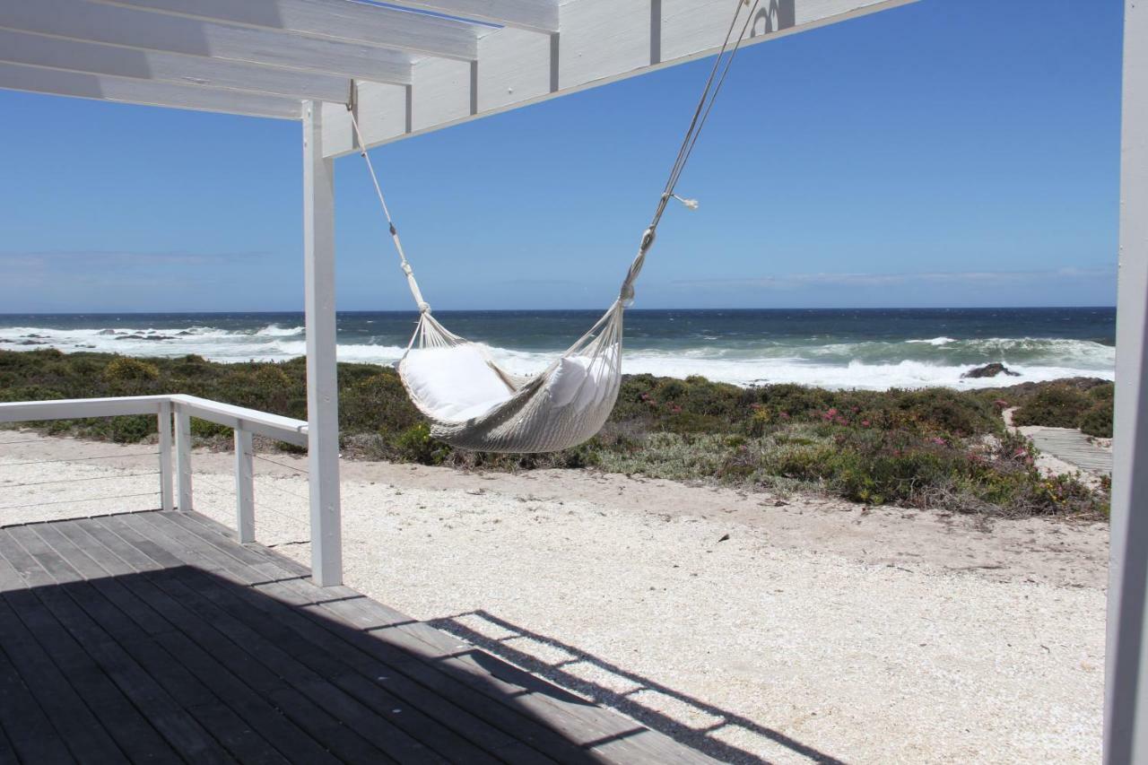 Pearl Bay Beach Home Yzerfontein Exteriör bild