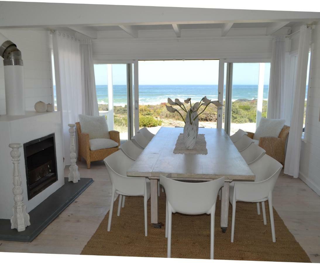 Pearl Bay Beach Home Yzerfontein Exteriör bild